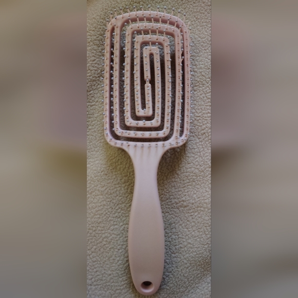Other - NIP Pink Vent Hair Brush